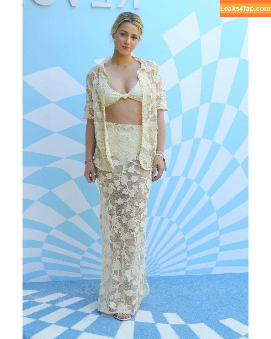 Lili Reinhart / Unpublished Photos / lilireinhart leaked photo photo #0377