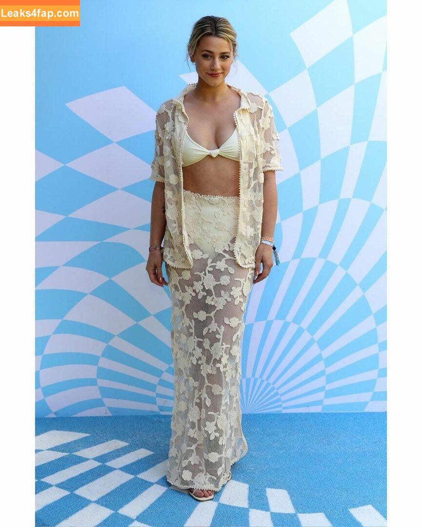 Lili Reinhart / Unpublished Photos / lilireinhart leaked photo photo #0379