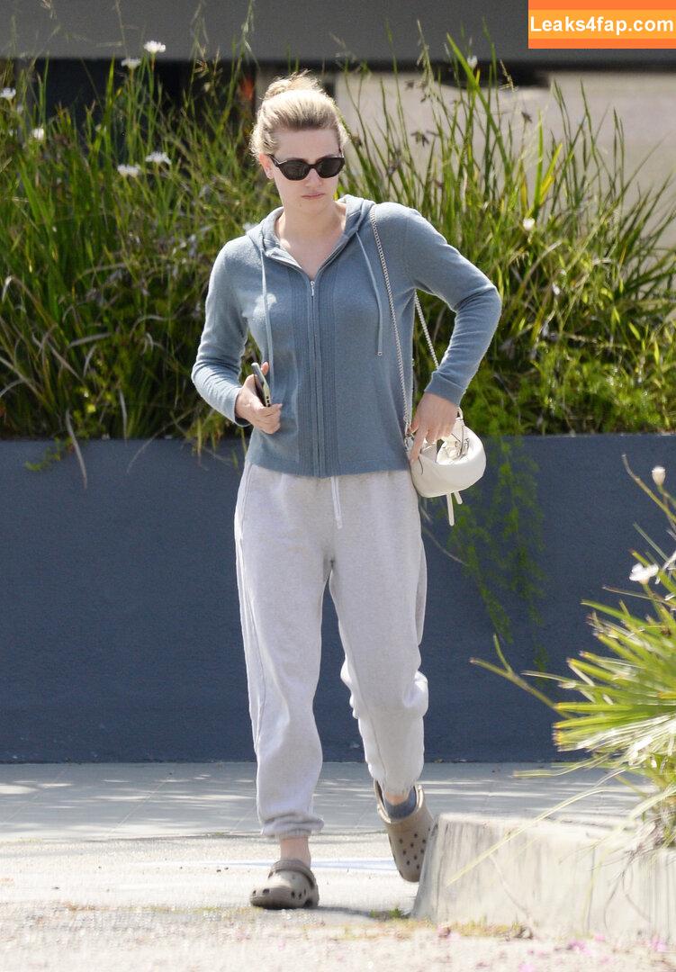 Lili Reinhart / Unpublished Photos / lilireinhart leaked photo photo #0393