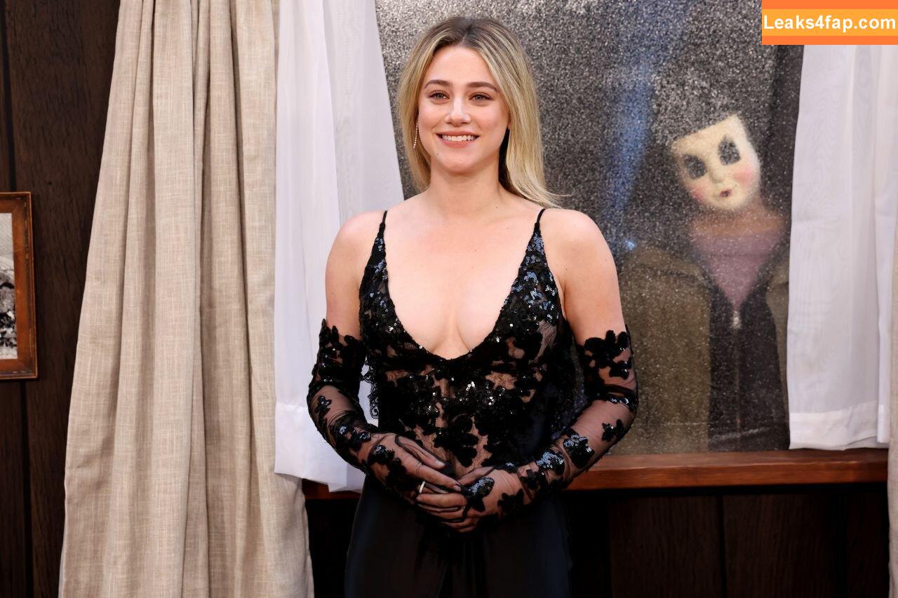 Lili Reinhart / Unpublished Photos / lilireinhart leaked photo photo #0405