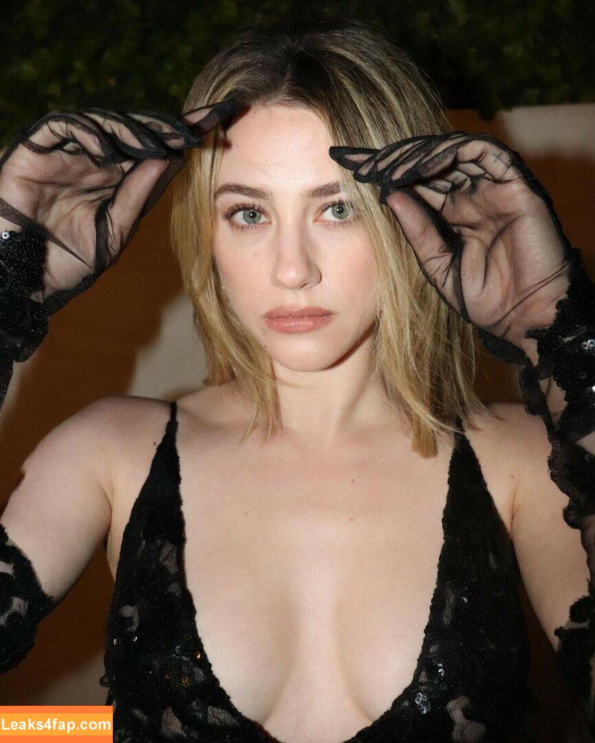 Lili Reinhart / Unpublished Photos / lilireinhart leaked photo photo #0420