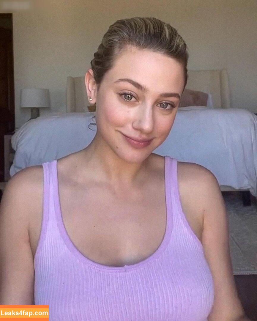 Lili Reinhart / Unpublished Photos / lilireinhart leaked photo photo #0460