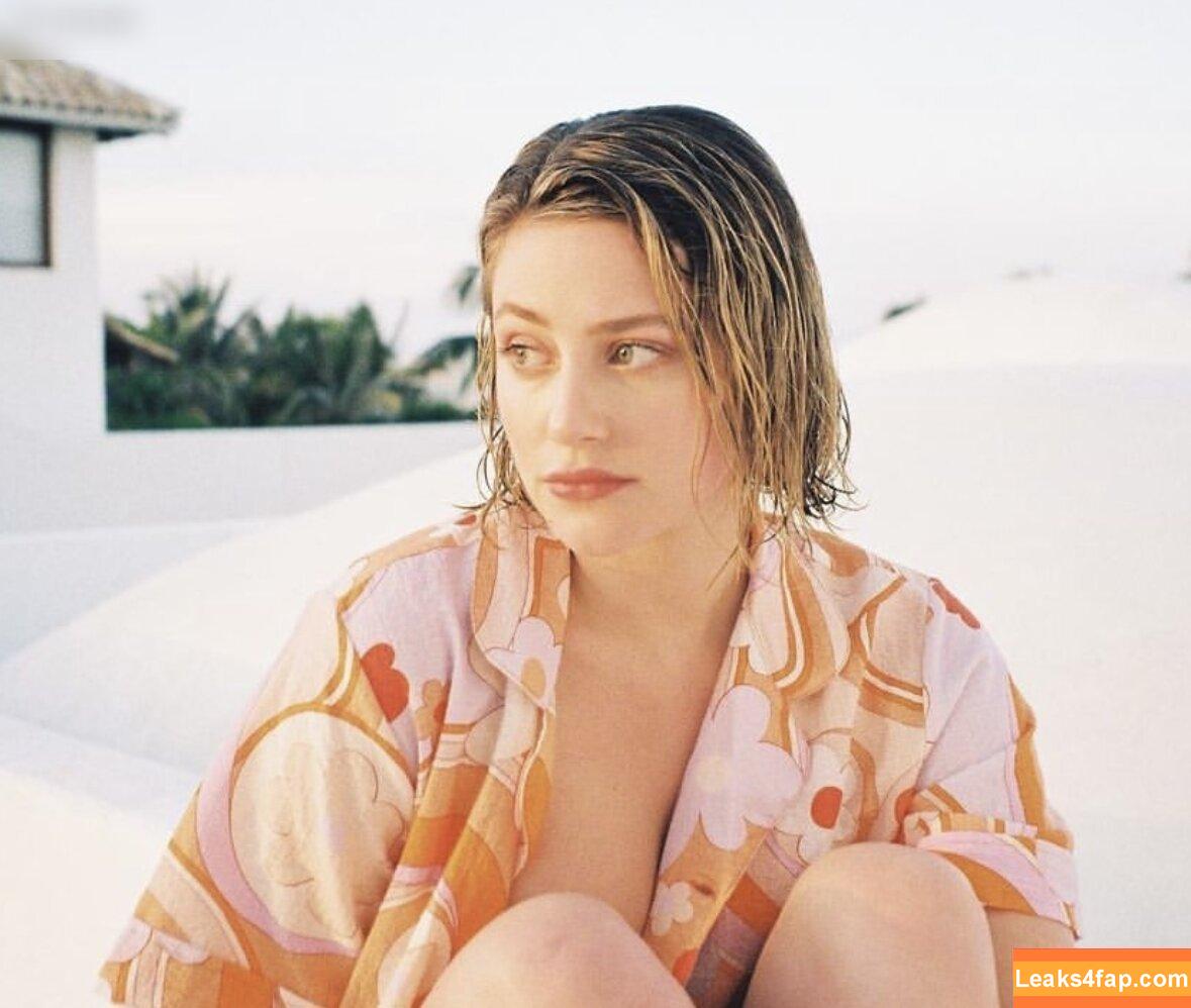 Lili Reinhart / Unpublished Photos / lilireinhart leaked photo photo #0463