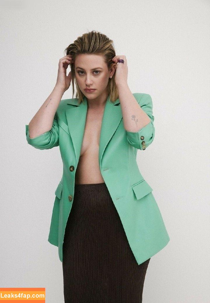 Lili Reinhart / Unpublished Photos / lilireinhart leaked photo photo #0475