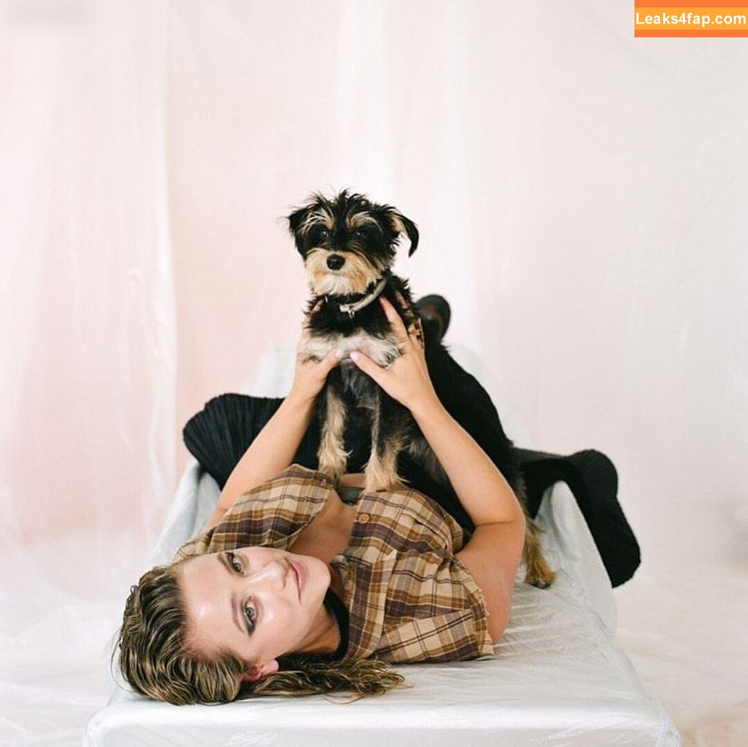 Lili Reinhart / Unpublished Photos / lilireinhart leaked photo photo #0499