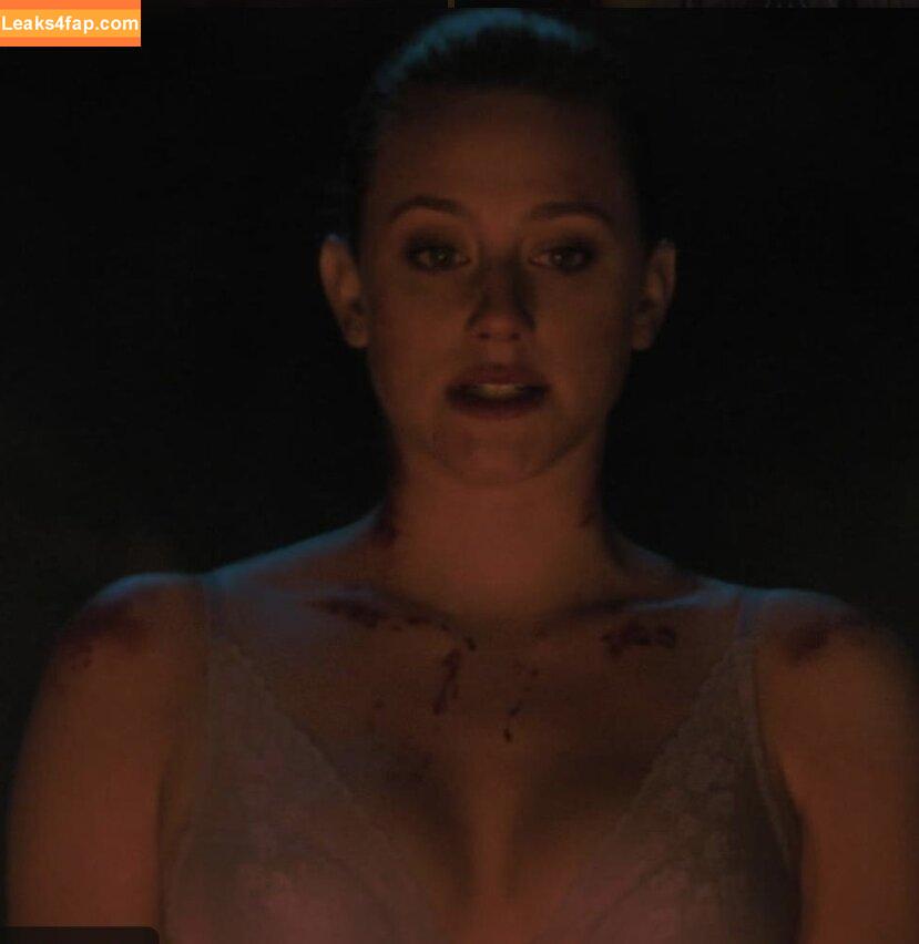 Lili Reinhart / Unpublished Photos / lilireinhart слитое фото фото #0543