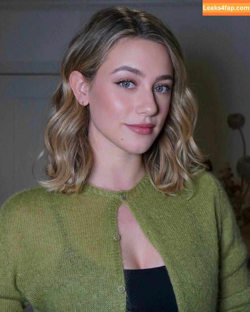 Lili Reinhart / Unpublished Photos / lilireinhart слитое фото фото #0780