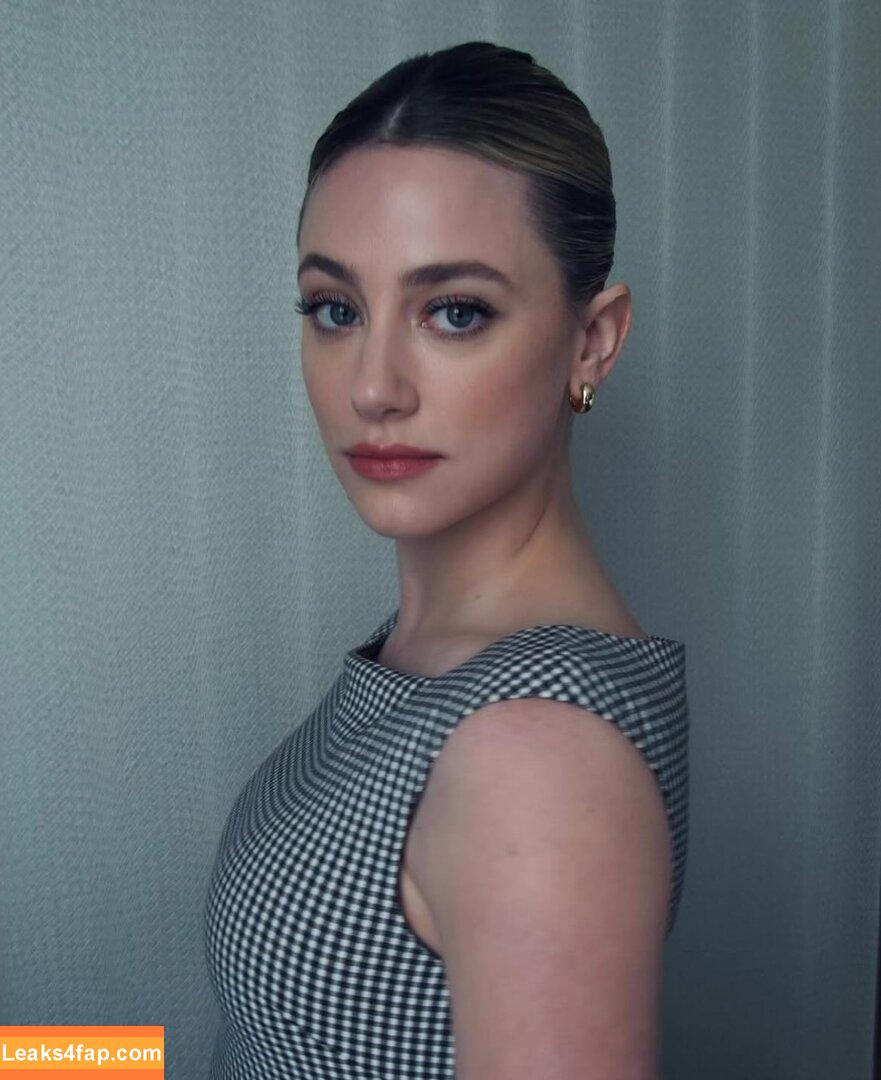 Lili Reinhart / Unpublished Photos / lilireinhart leaked photo photo #0923