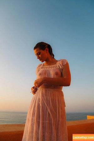 Lili Reinhart фото #0003