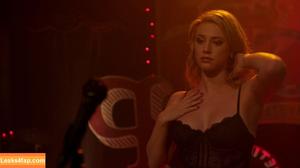 Lili Reinhart фото #0072