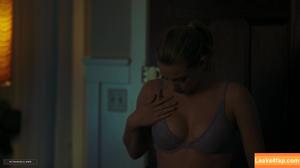 Lili Reinhart фото #0073