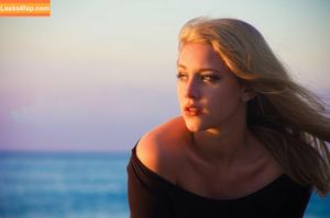 Lili Reinhart фото #0086