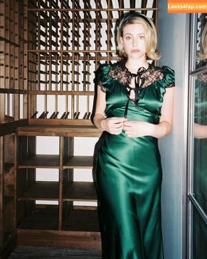 Lili Reinhart photo #0125