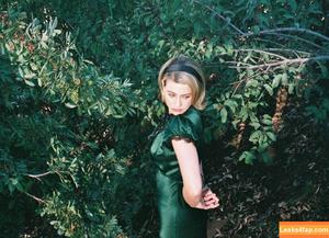 Lili Reinhart photo #0128