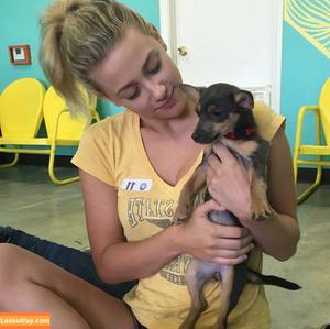 Lili Reinhart photo #0131