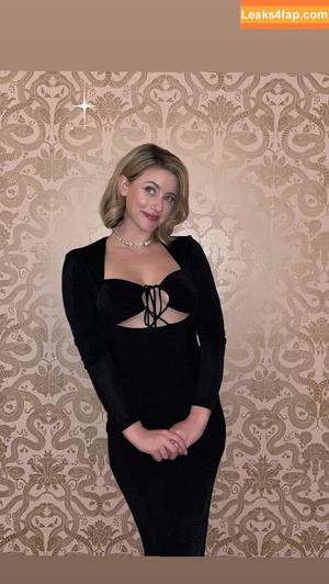 Lili Reinhart photo #0133