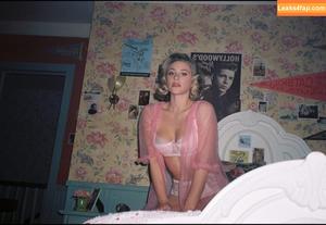 Lili Reinhart photo #0157