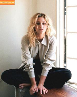 Lili Reinhart photo #0164