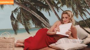 Lili Reinhart photo #0166