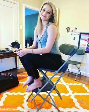Lili Reinhart photo #0169