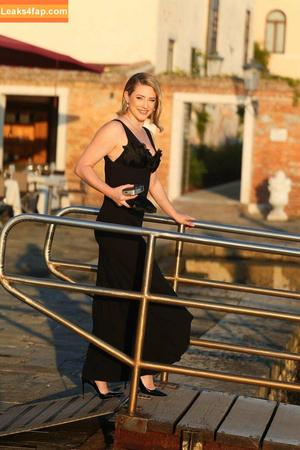 Lili Reinhart photo #0187