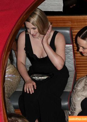 Lili Reinhart photo #0191