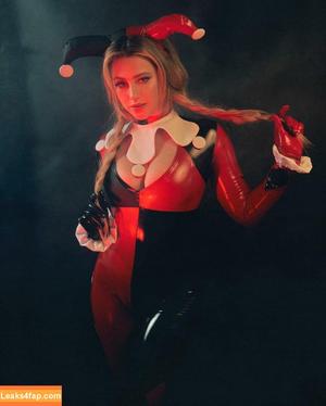 Lili Reinhart photo #0237