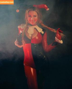 Lili Reinhart photo #0238