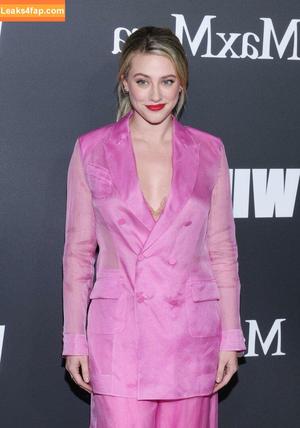 Lili Reinhart photo #0241