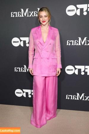 Lili Reinhart photo #0242