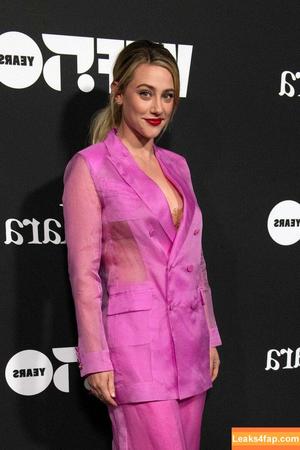 Lili Reinhart photo #0250