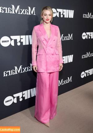 Lili Reinhart photo #0257