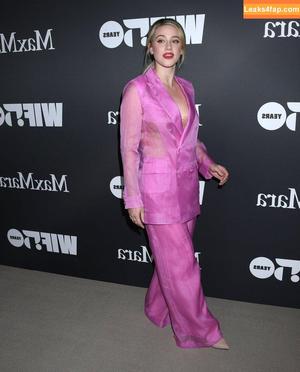 Lili Reinhart photo #0260