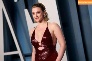 Lili Reinhart photo #0285