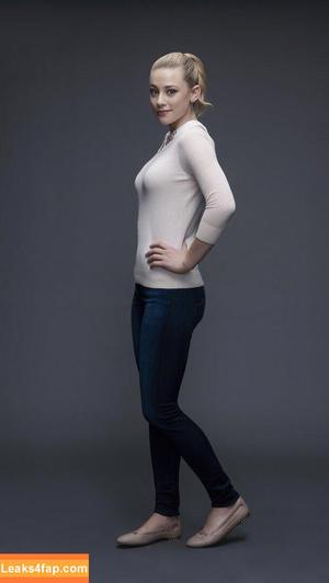 Lili Reinhart photo #0287