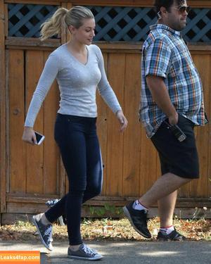 Lili Reinhart photo #0293