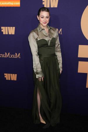 Lili Reinhart photo #0330