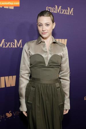 Lili Reinhart photo #0331