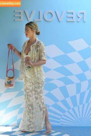 Lili Reinhart photo #0367