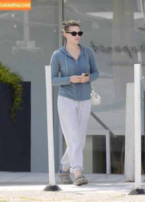 Lili Reinhart photo #0386