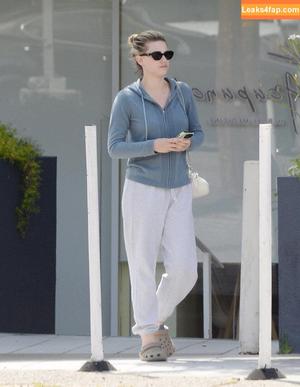 Lili Reinhart photo #0387