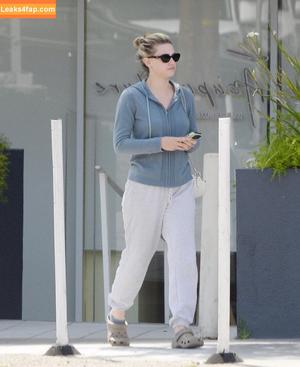 Lili Reinhart photo #0389