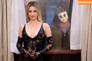 Lili Reinhart photo #0408