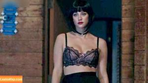 Lili Reinhart photo #0447