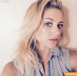 Lili Reinhart photo #0452