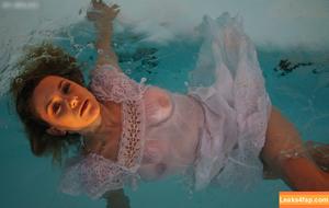 Lili Reinhart photo #0454