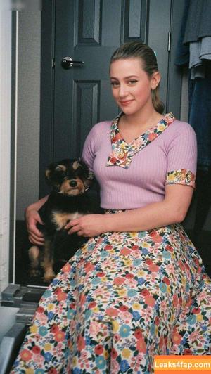 Lili Reinhart photo #0501