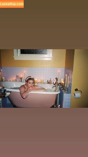 Lili Reinhart photo #0502