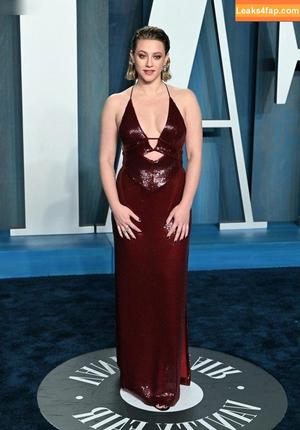 Lili Reinhart photo #0513