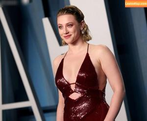 Lili Reinhart photo #0516